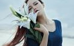 三个人把我弄得走不动路